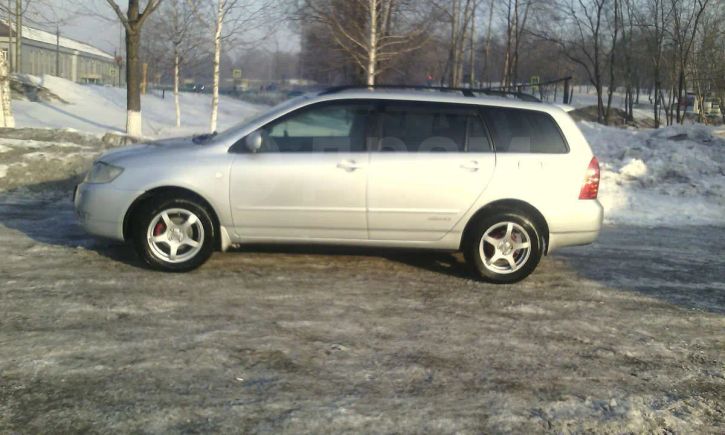  Toyota Corolla Fielder 2004 , 400000 , 