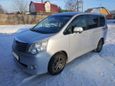    Toyota Noah 2012 , 890000 , 