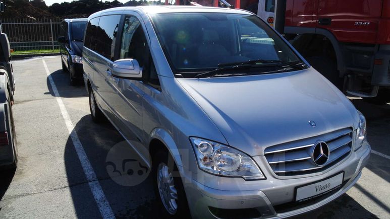    Mercedes-Benz Viano 2010 , 1990000 , 