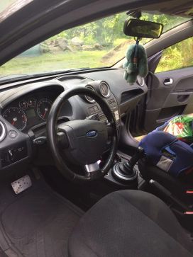  Ford Fiesta 2006 , 200000 , 