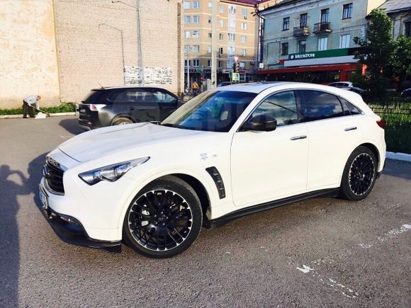 SUV   Infiniti FX50 2013 , 2800000 , 