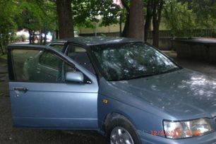  Nissan Bluebird 1999 , 150000 , 