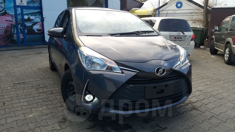  Toyota Vitz 2020 , 820000 , 