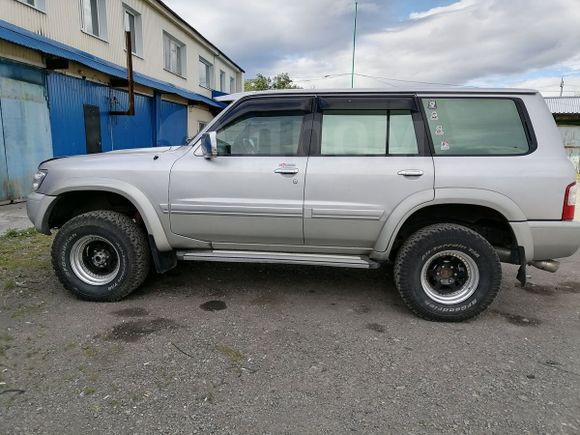 SUV   Nissan Safari 2002 , 950000 , 