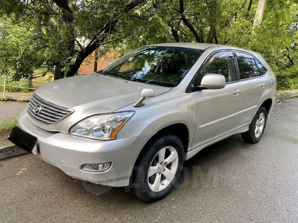 SUV   Toyota Harrier 2004 , 700000 , 