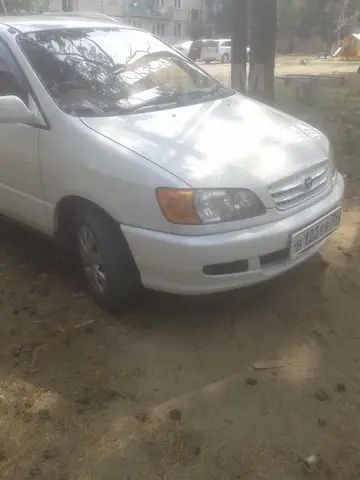    Toyota Ipsum 2000 , 400000 , 