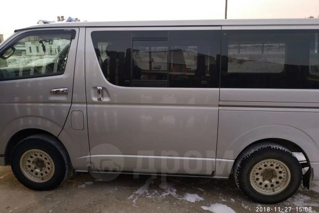    Toyota Hiace 2010 , 1000000 , 