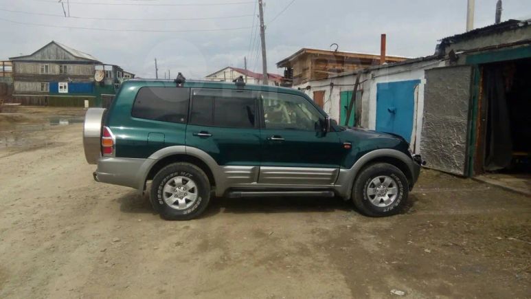 SUV   Mitsubishi Pajero 2001 , 700000 , 