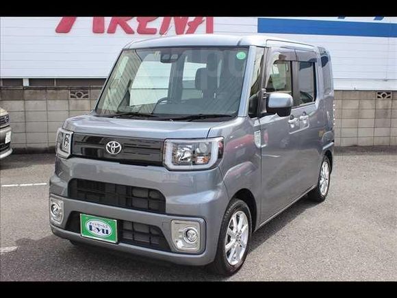  Toyota Pixis Mega 2018 , 805000 , 