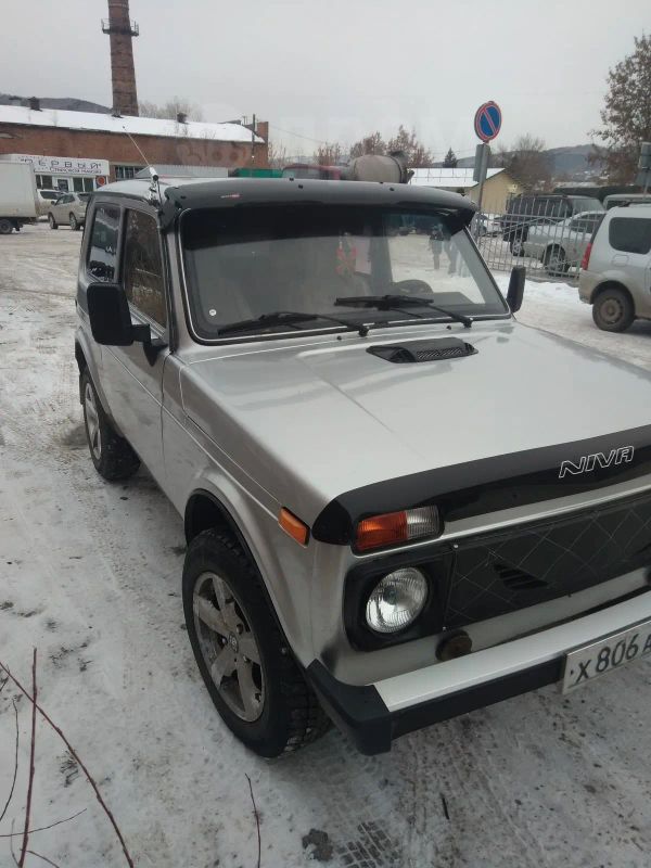 SUV    4x4 2121  1997 , 150000 , -