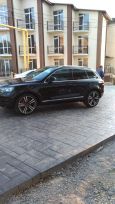 SUV   Volkswagen Touareg 2014 , 2340000 , 