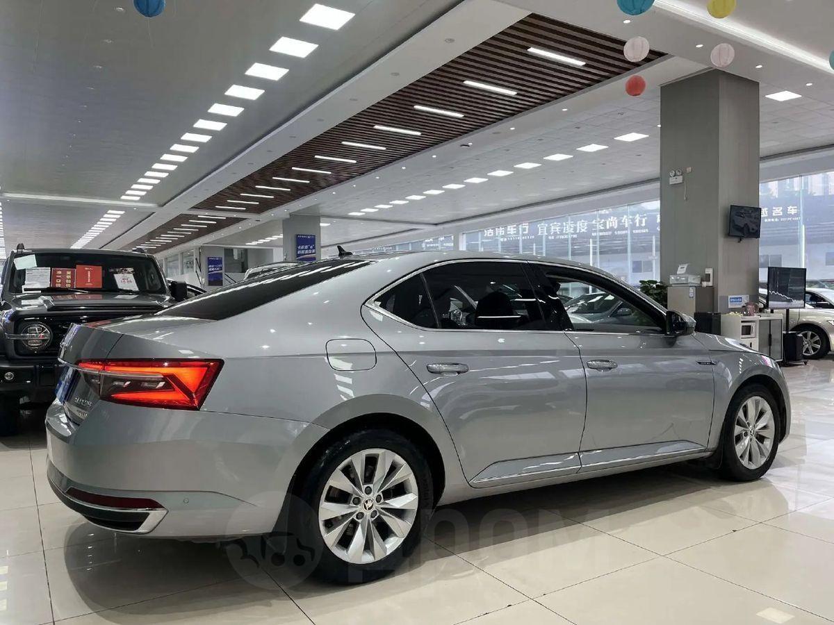 Skoda Octavia 20 г.в. во Владивостоке, SKODA SUPERB 2020 ГОД ДЛЯ  ВНУТРЕННЕГО РЫНКА КИТАЯ, Китай, под заказ, мкпп, бензин, серый, лифтбек