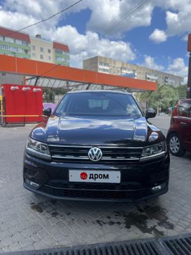 SUV   Volkswagen Tiguan 2017 , 2250000 , -