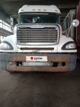   Freightliner Columbia 2003 , 1500000 , 