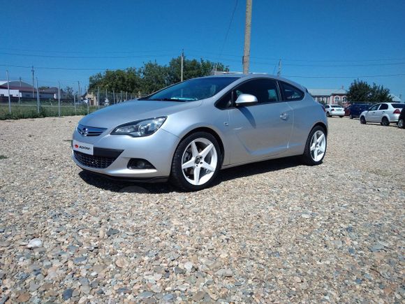  3  Opel Astra GTC 2012 , 450000 , -