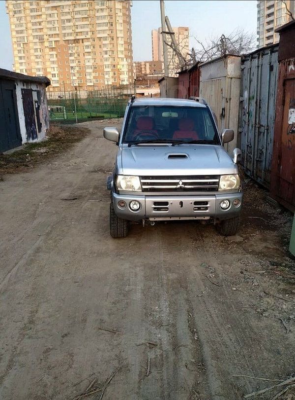  3  Mitsubishi Pajero Mini 2008 , 230000 , 