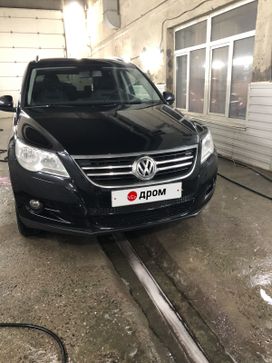 SUV   Volkswagen Tiguan 2008 , 510000 ,  