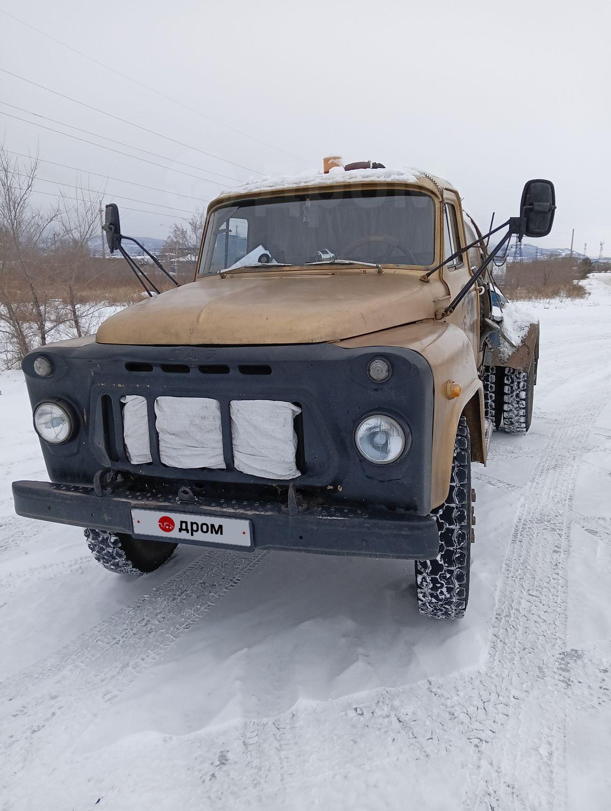 Купить ГАЗ 53Б Ассенизатор 1988 года в Саяногорске: цена 450 000 руб.,  бензин, механика - Коммунальная техника