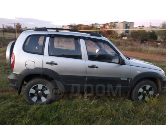 SUV   Chevrolet Niva 2012 , 333000 , 