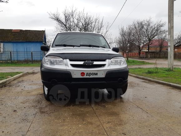 SUV   Chevrolet Niva 2010 , 320000 , 