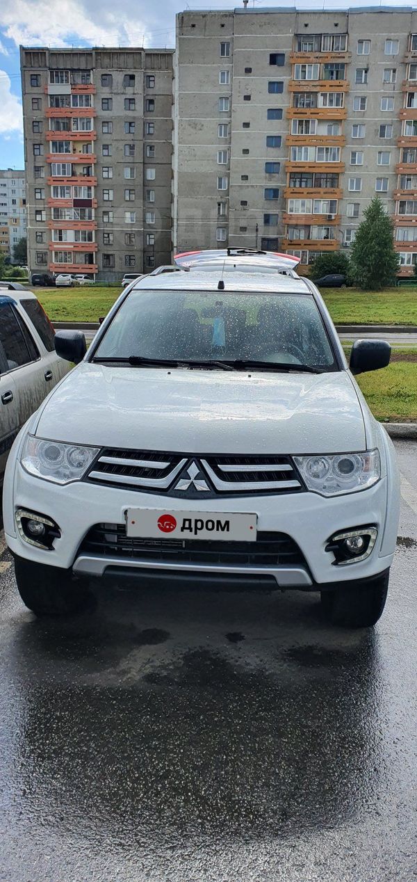 SUV   Mitsubishi Pajero Sport 2014 , 1300000 , 