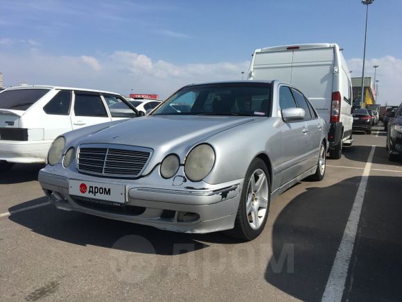  Mercedes-Benz E-Class 2002 , 220000 , 