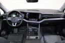 SUV   Volkswagen Touareg 2018 , 3590000 , 