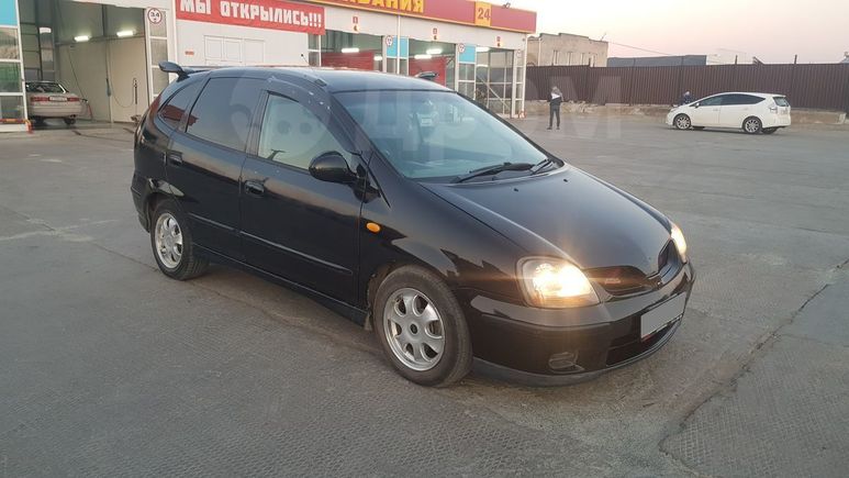    Nissan Tino 2000 , 210000 , 