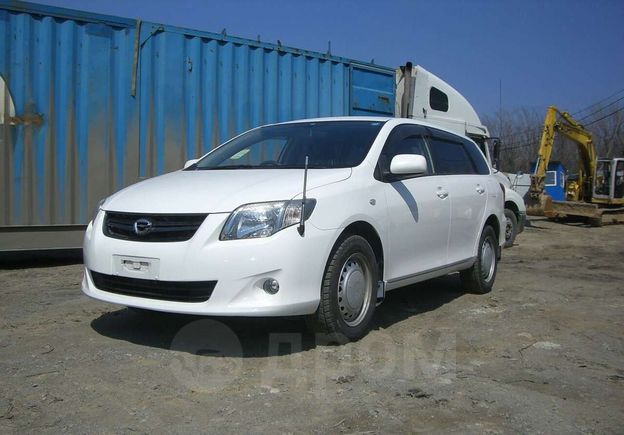  Toyota Corolla Fielder 2010 , 560000 , 