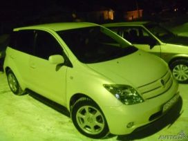  Toyota ist 2005 , 320000 , 