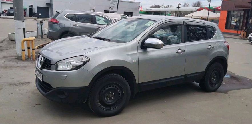 SUV   Nissan Qashqai 2011 , 750000 , 