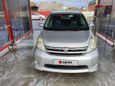    Toyota Isis 2007 , 550000 , 