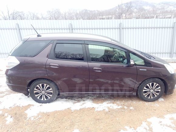  Honda Fit Shuttle 2013 , 635000 , 