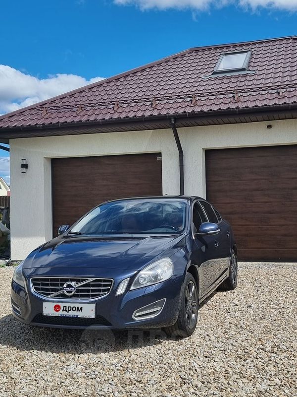  Volvo S60 2013 , 1349000 , 