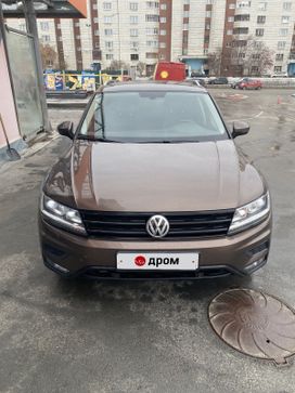 SUV   Volkswagen Tiguan 2017 , 2800000 , 
