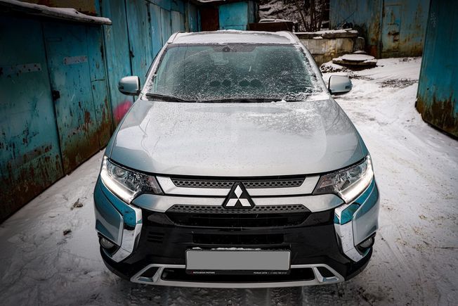 SUV   Mitsubishi Outlander 2019 , 1760000 , 