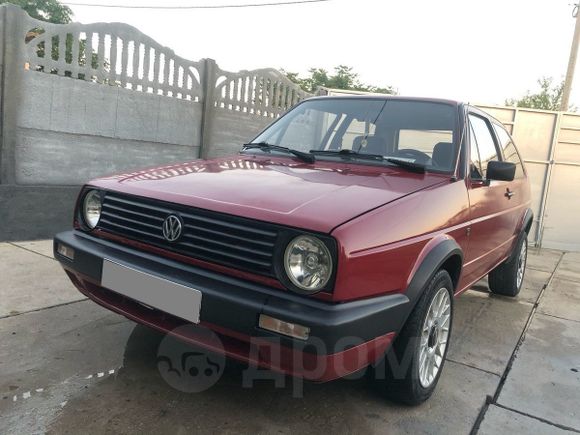  3  Volkswagen Golf 1984 , 140000 , 