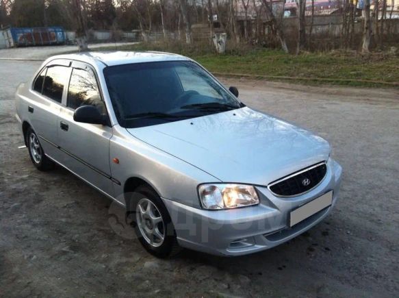  Hyundai Accent 2010 , 320000 , 