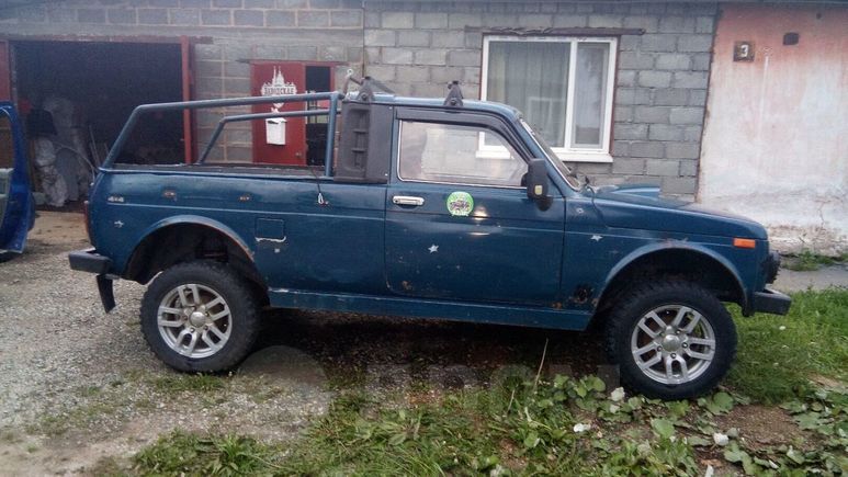 SUV    4x4 2131  2001 , 65000 , 