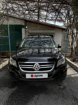 SUV   Volkswagen Tiguan 2010 , 1100000 , 