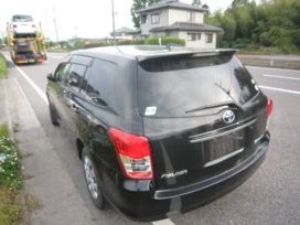  Toyota Corolla Fielder 2010 , 580000 , -