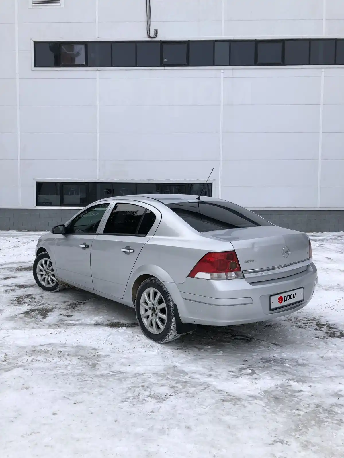 Продажа Opel Astra 2009 года в Уфе, Opel Astra 2009 года, возможен обмен,  седан, Башкортостан, 1.6 литра, бу, привод передний, стоимость 475тысяч руб.