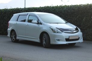    Toyota Wish 2006 , 570000 , 