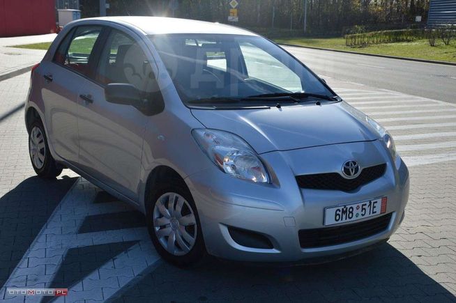  Toyota Yaris 2010 , 430000 , 