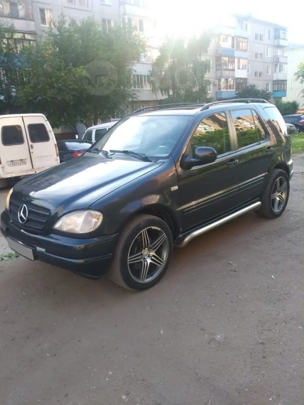 SUV   Mercedes-Benz M-Class 2000 , 330000 , 