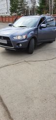 SUV   Mitsubishi Outlander 2011 , 820000 , -