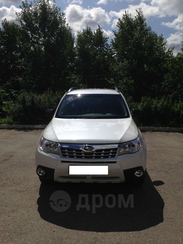 SUV   Subaru Forester 2011 , 890000 , 