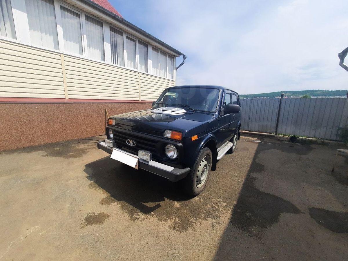 Лада 4x4 2121 Нива 14 года в Учалах, Продам автомобиль Lada niva 2121, 2014  года выпуска, зеленый, б/у, механика, бензиновый двигатель, 1.7 MT Стандарт  + ABS+BAS