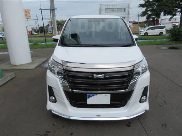    Toyota Noah 2017 , 911000 , 