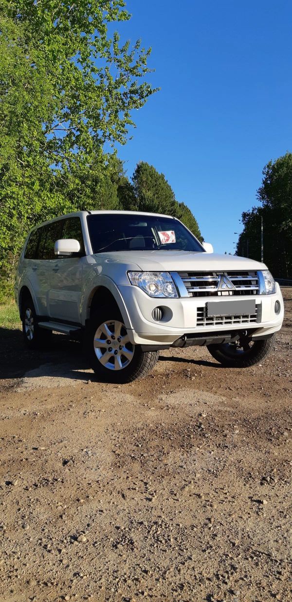 SUV   Mitsubishi Pajero 2014 , 1400000 , 